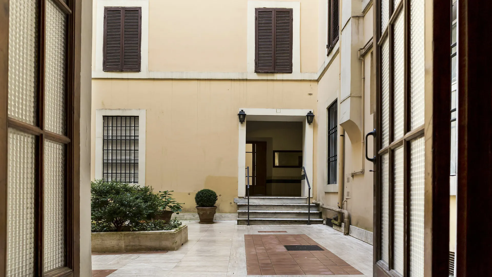 Lahouse Rome By Premium Suites Collection 3*,