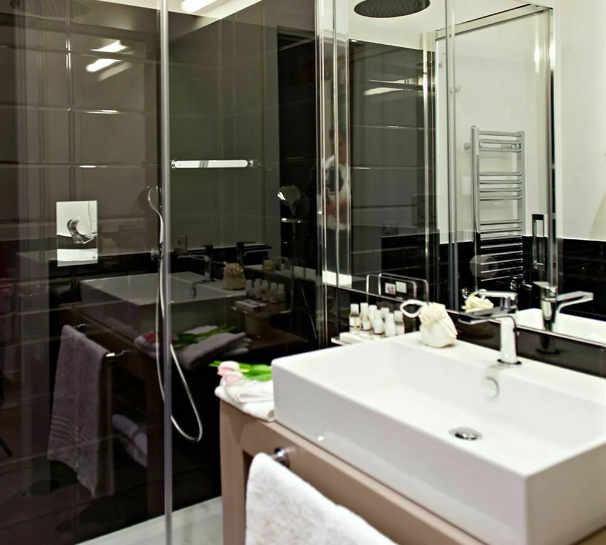 Lahouse Rome By Premium Suites Collection